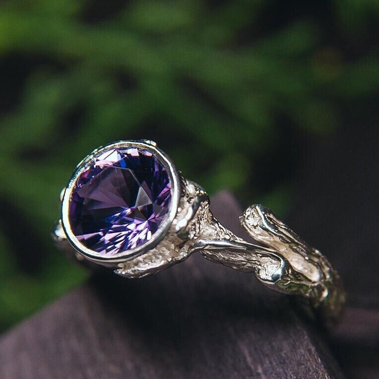 Naturalny Ametyst Solitaire Leaf Ring Srebrny dla Kobiet, Pierścień Inspirowany Naturą od Floral Design, Lutowy Pierścień z Kamieniem Urodzinowym Srebro Sterling