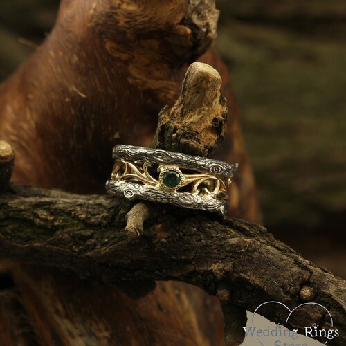 Vintage style vine and tree bark band with emerald, Unique emerald wedding band, Silver and 14k gold ring, Wide silver ring, Emerald ring