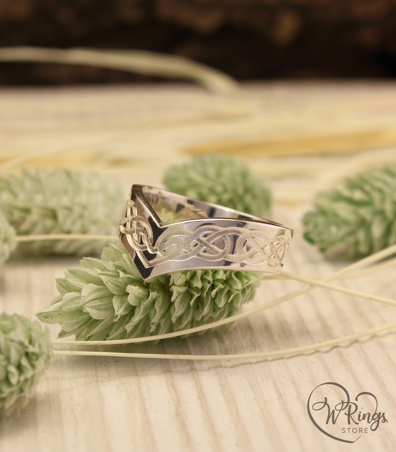 Unique chevron celtic wedding band, Keltic sterling silver V-ring, Unusual woman's wedding band, Men's V wedding ring, Gift silver band image 1