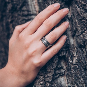 Unique silver tree band with celtic pattern, Tree silver wedding band, Celtic wedding ring with tree bark, Wide silver ring, Unusual band image 3