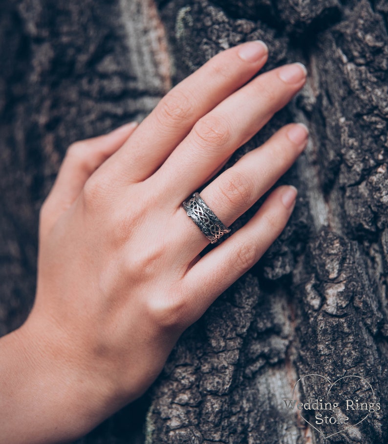 Unique silver tree band with celtic pattern, Tree silver wedding band, Celtic wedding ring with tree bark, Wide silver ring, Unusual band image 3