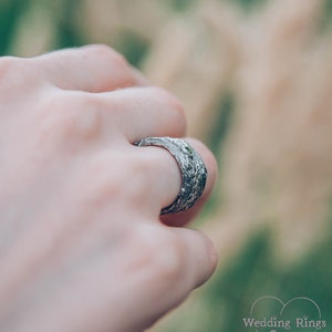 Celtic patterned band with Peridot, Celtic wedding band, Tree bark wedding band, Unusual celtic gift, Branch wedding ring, 10mm silver ring image 5