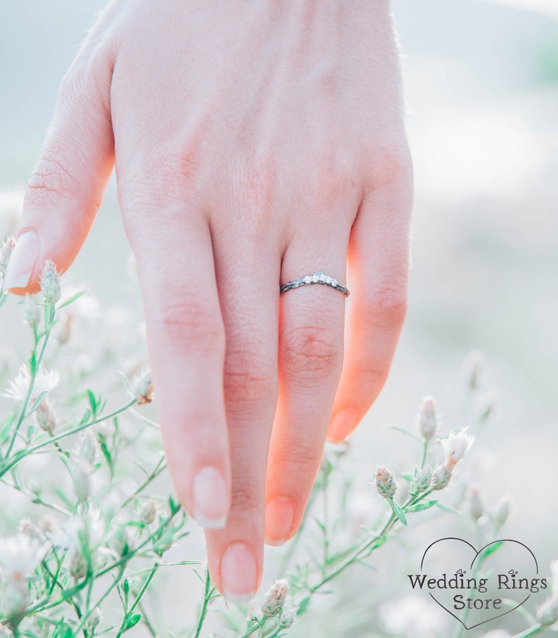 Tiny Tree bark Chevron Ring, Unique Silver V Ring, Thin Silver Stacking Ring Woodbark and Gemstones, CZ Curved Wedding Band for Women image 3