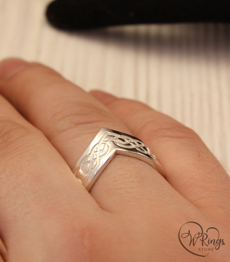 Unique chevron celtic wedding band, Keltic sterling silver V-ring, Unusual woman's wedding band, Men's V wedding ring, Gift silver band image 7