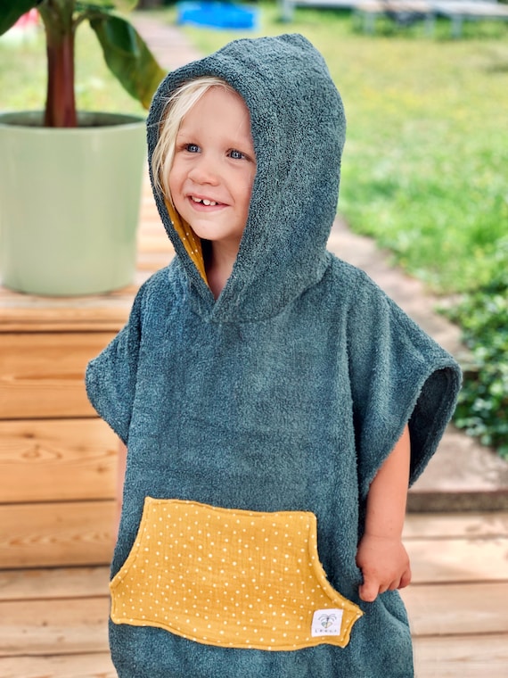 Accappatoio poncho per bambini con tutorial