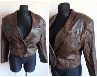 Vintage 80s Women's Double Breasted Short Leather Jacket 2 Buttons Closure Padded Shoulders  Short Spring Jacket Real Leather Full Lining