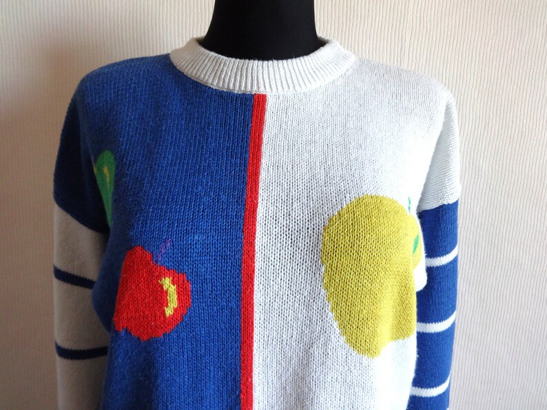 Vintage 90s Apples Knitted Women/'s Sweater Cotton Linen Blend Color Block Blue White Jumper Vintage Clothing Everyday Jumper Size L