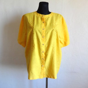 Vintage Dandelion Yellow Bright Women&#39;s Summer Top Short Sleeve Shirt Embroidered Flowers Blouse 90,s Metallic  Buttons Closure