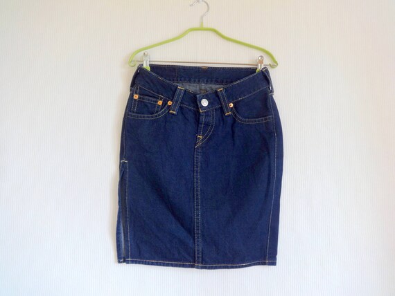 levis denim pencil skirt