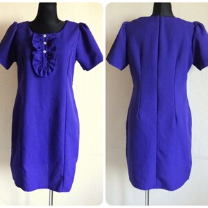 Vintage Dunkel Lila Damen Kleid Reißverschluss Zurück Verschluss vorne Rüschen Kleid Kurze Ärmel Knie Länge Vintage 90er Jahre Damenbekleidung Formelle Kleidung