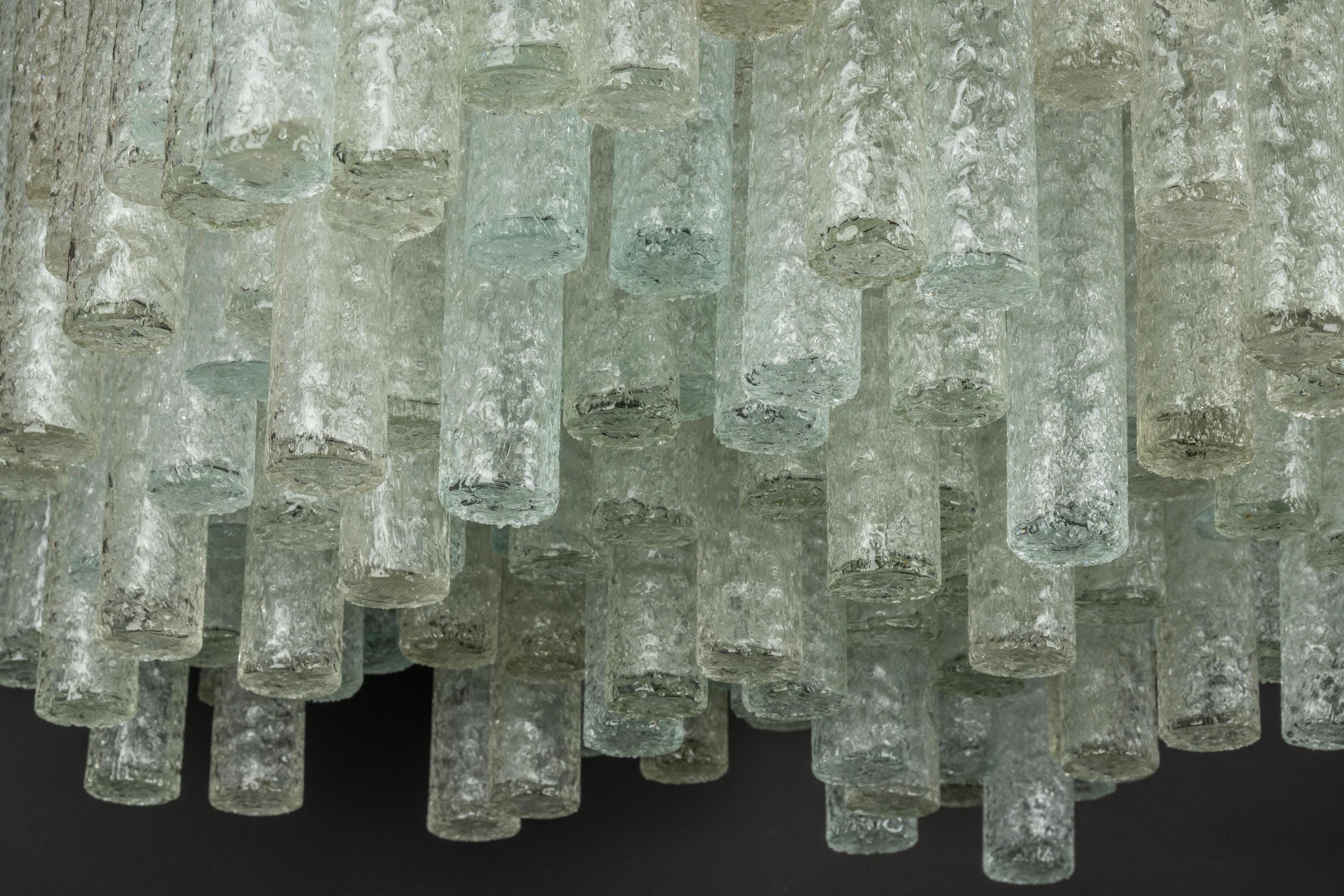 ドリア社製の見事な大型ムラーノ アイス グラス フラッシュ マウント