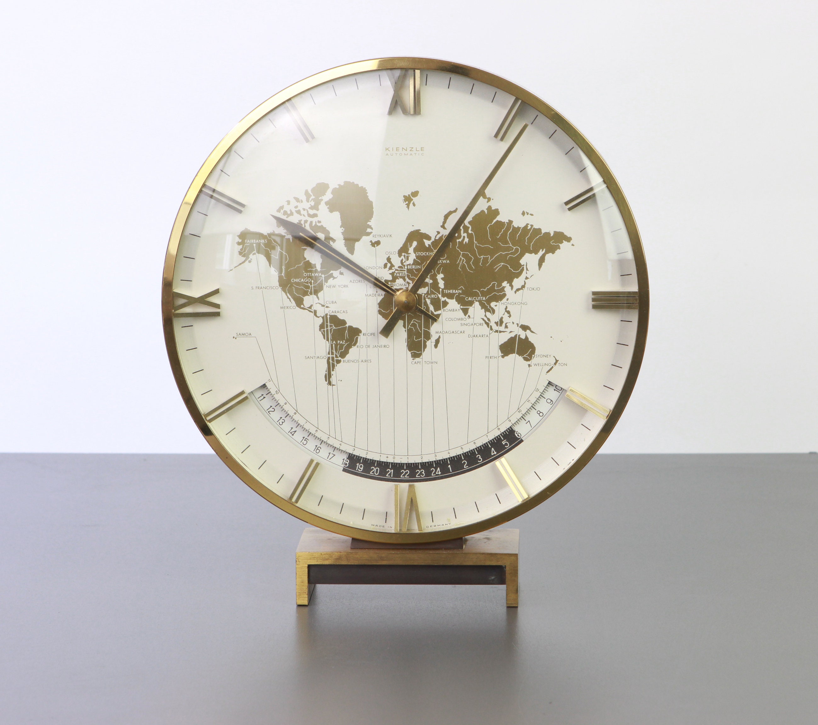 Original Mid Century Kienzle Monde Fuseau Horaire Conçu Par Heinrich Mullertable Horloge, Allemagne,