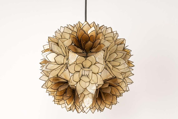 Capiz Shell Lotus Ball Chandelier Pendant Light Germany 1960s Etsy 日本 Capiz Shell Lotus Ball Chandelier Pendant Light Germany 1960s Etsy 日本