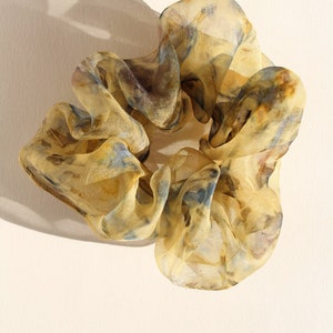 Silk Organza Scrunchie // Plant Dyed Scrunchie zdjęcie 7