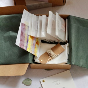 Natural dye Kit // Bundle dyeing kit // Dye kit // Eco printing kit // DIY dye kit image 6