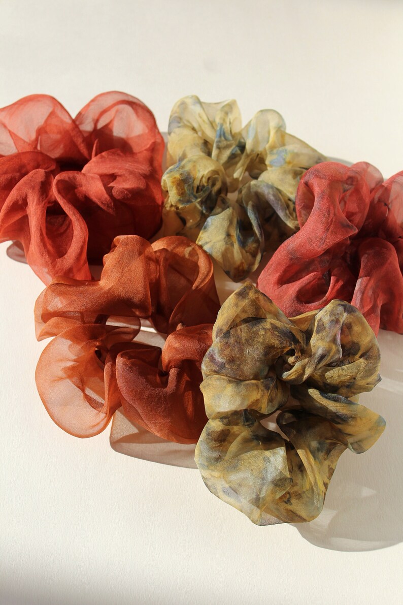 Silk Organza Scrunchie // Plant Dyed Scrunchie zdjęcie 10