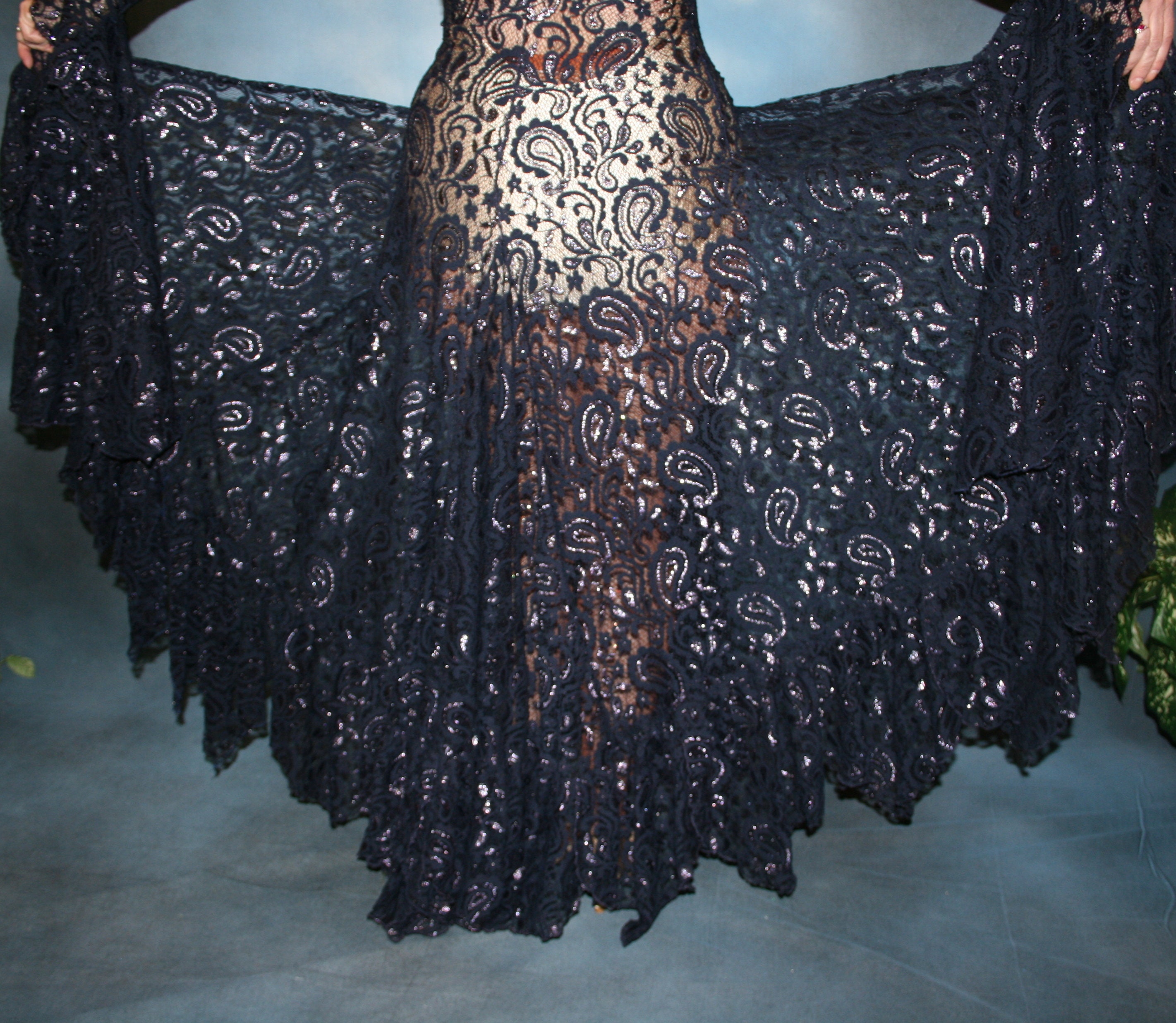 Captivating Tango Dress: Open Shoulders & Intricate Lacing