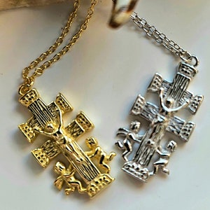 Collar CRUZ DE CARAVACA, Colgante cruz de caravaca, Collar católico, 2 OPCIONES Plata de ley Plata de ley bañada en oro de 18k