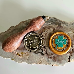 Timbro sigillo in ceralacca a forma di quadrifoglio, in ottone con manico in legno, timbro sigillo a forma di quadrifoglio, diametro 3 cm 1,18 in