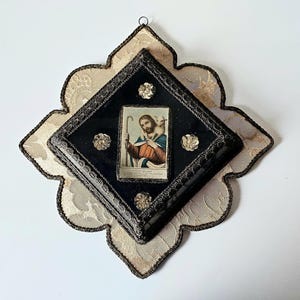 Antique Reliquary &quot;The Good Shepherd&quot; - French 19th century - handmade monastery work - unique piece