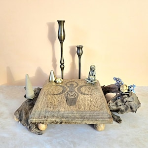 Mini altar de diosa, mesa de altar pagana, mesa de altar wicca, mini altar de exhibición, 11,5 cm - 4,53 pulgadas