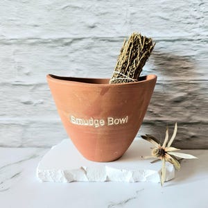 Smudge stick bowl, Ceramic smudge pot, Clay smudge holder, Sage smudge burner, Incense burner, Diameter 10.5cm 4.13in, terracota