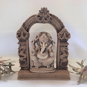 Ganesha statue, Lord Ganesh statue in altar, Ganesh figurine, Hindu God of Happiness, resin in antiqued ivory color, 14.5cm - 5.71in