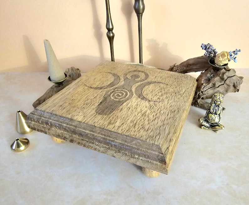 Goddess Mini Altar Table, Pagan Altar Table, Wicca Altar Table, Mini ...