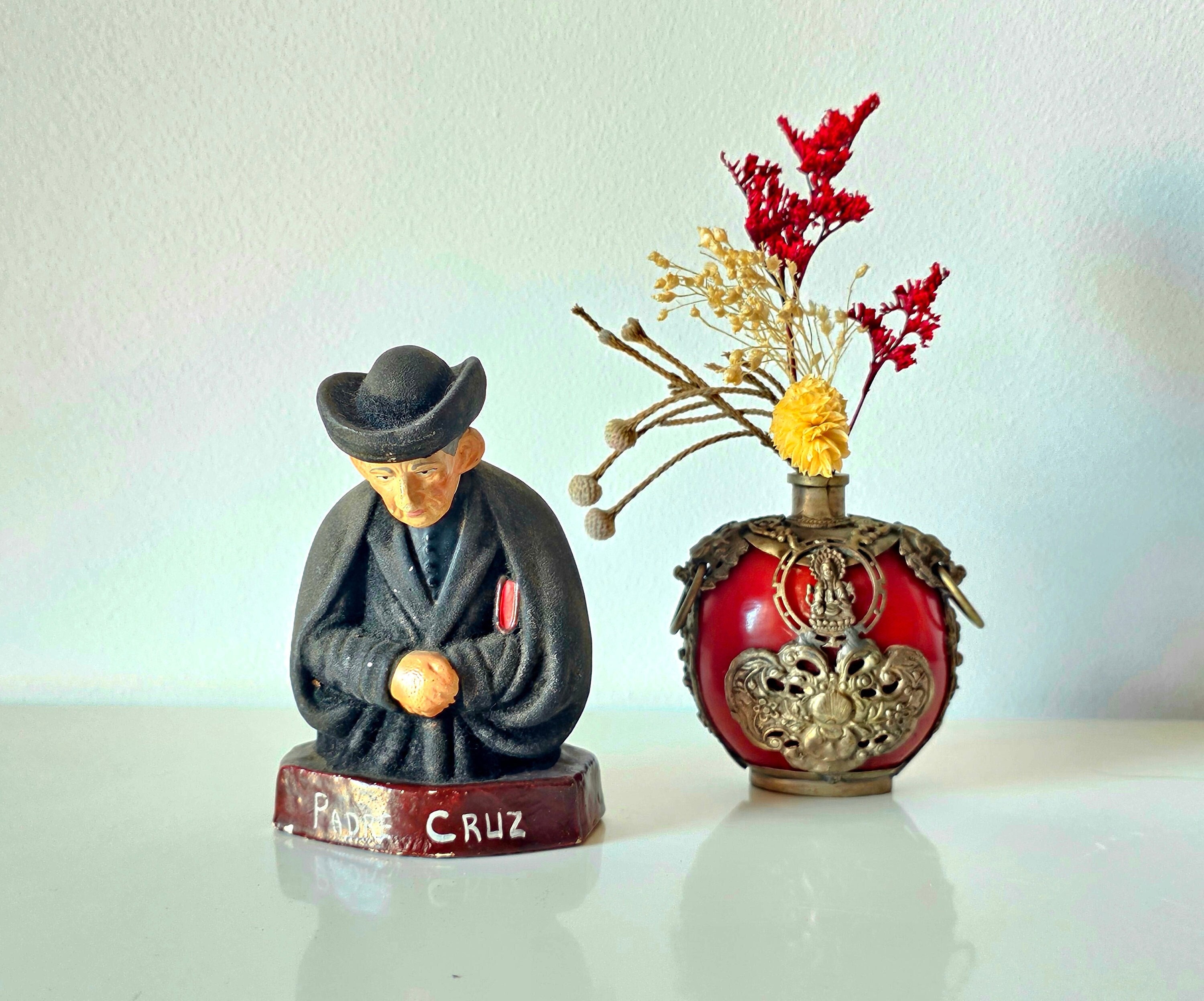 Padre Cruz statue vintage, 1950s, Padre Cruz religious figurine, bust of Padre Cruz, Hand painted ceramics, 10.5cm 4.13in