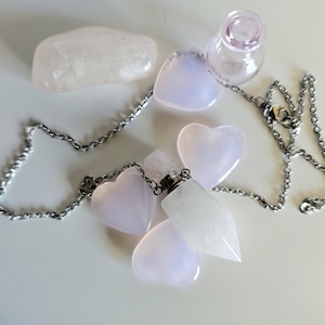 Kristallen parfumflesketting, ketting met edelsteenflacon, ketting parfumflesje, helende stenen ketting, amuletketting, ROZENKWARTS