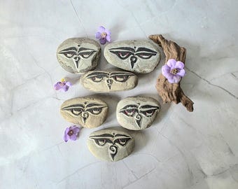 Mani steen, Tibetaanse boeddhistische hand gesneden Mani steen, Boeddha ogen en mantra Om Mani Padme Hum, 6 opties