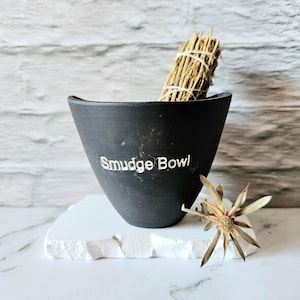 Smudge stick bowl, Ceramic smudge pot, Clay smudge holder, Sage smudge burner, Incense burner, Diameter 10.5cm 4.13in, black