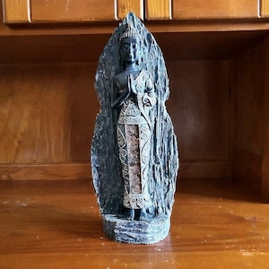 Stojący, modlący się Budda, ręcznie malowany, wykończenie w stylu antycznym - Tajlandia, 30 cm