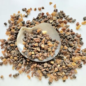 Myrrh resin incense from Ethiopia, 30g 60g 1.06oz 2.12oz, Commiphora myrrha, Myrrh gum, Myrrh incense, church incense, 1st quality, pea size