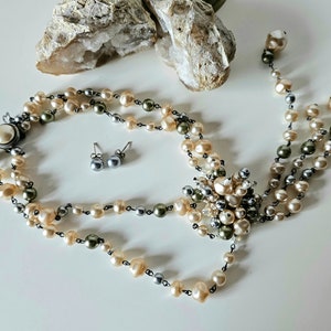 Vintage BIJOUX DE BOHÊME Necklace and Stud Earring Set, Glass pearls necklace and earrings, exclusive handmade Bohemian glass pearls