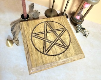 Pentacle mini altar table, wood altar table, pagan altar table, witchy altar table, wicca altar table, mini altar display, 11.5cm - 4.53in
