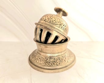 Campana de mesa vintage, campana de latón antigua, campana de mesa clásica, campana vintage, campana de latón macizo, década de 1940, sin badajo.