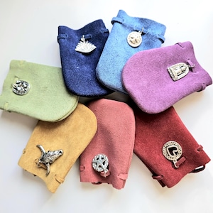 Medicine Bag, medicine pouch, amulet pouch, drawstring pouch, neck bag, mojo bag, adjustable string, suede, 7 colors with 7 pendants + OFFER