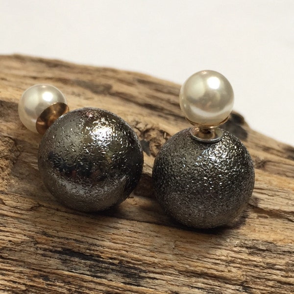 Elegant pair of white and gun powder grey double sided earrings, French style studs