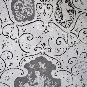 Antique Italian Round Linen Figural Tablecloth Whitework Embroidery, 80 Round image 10