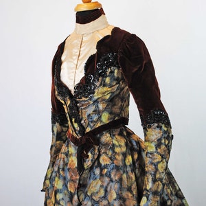 Victorian Silk Taffeta Reception Dress, 2 Piece Patterned Brocade 1890, Museum Deacession