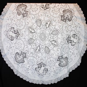 Antique Italian Round Linen Figural Tablecloth Whitework Embroidery, 80 Round image 1