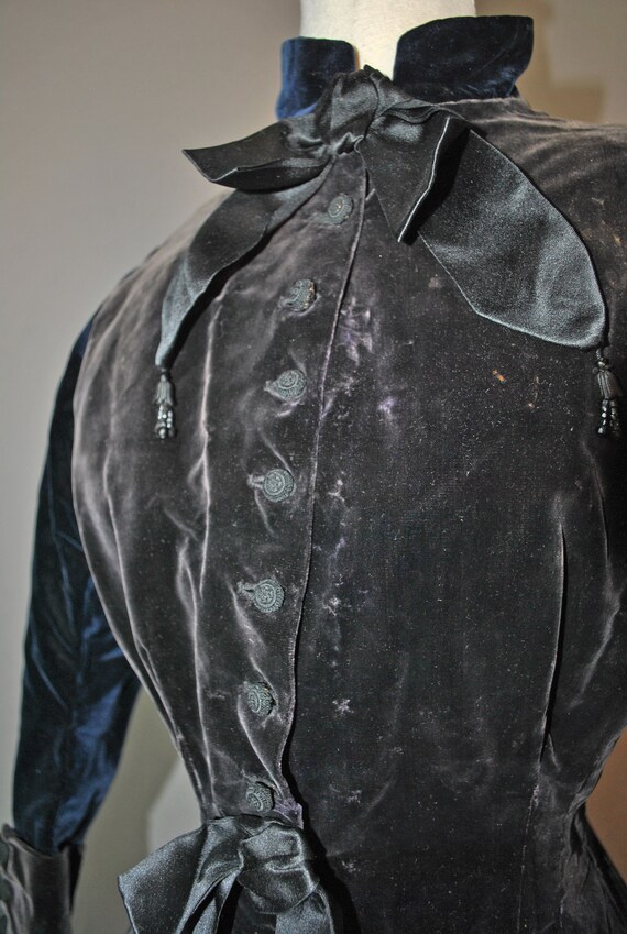 Antique Bustle Dress 1870s Walking Suit Outfit - … - image 9