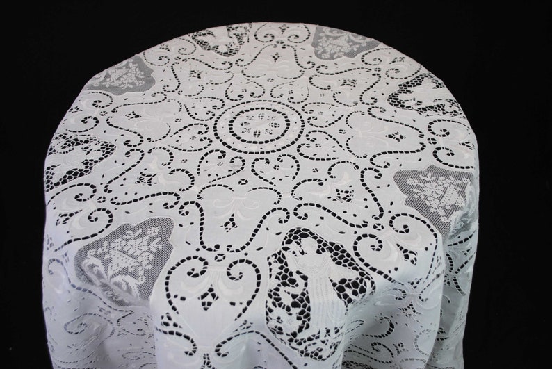 Antique Italian Round Linen Figural Tablecloth Whitework Embroidery, 80 Round image 3