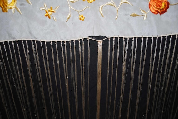 Vintage Floral Fringed Piano Shawl, 1920s - image 10