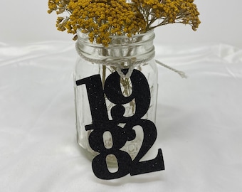 1982 Mason Jar Tags, Class Reunion 1982, Class Reunion Centerpiece, Class of 1982 Decoration, Class Anniversary, Prom, School, University