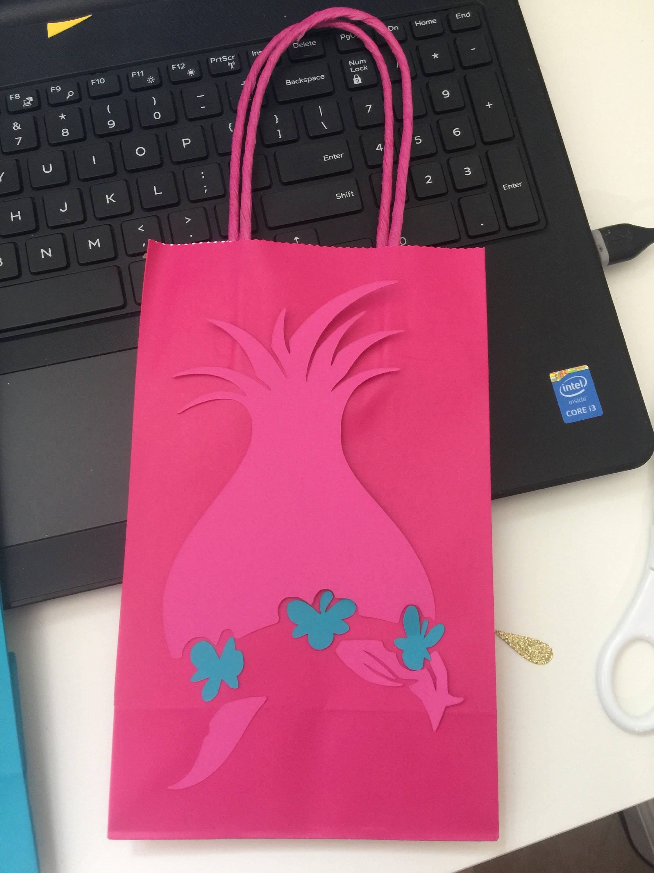 5 BAGS TROLL PARTY BAGS 30 BAGS