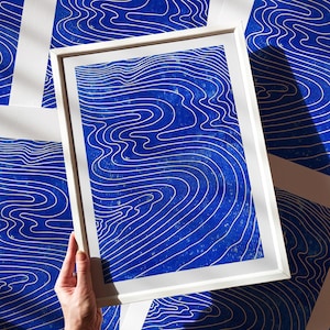 Impression linogravure abstrait bleu nautique chambre décoration murale oeuvre originale océan japonais art minimaliste contemporain cadeau de remerciement