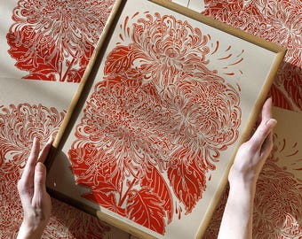 Linolschnitt einer roten japanischen Chrysantheme – Originalkunstwerk – Botanische Wandkunst – Schlafzimmerdekoration – Erntedankfest – Geschenk für Nachbarn