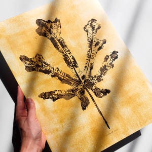 Stampa monotipo Cottagecore Fig Leaf Carta dorata Stampa in rilievo Arte originale Botanico Rustico Decorazione murale Camera da letto Ufficio domestico Pezzo unico